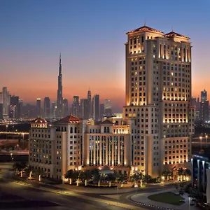 Marriott Al Jaddaf, Szálloda