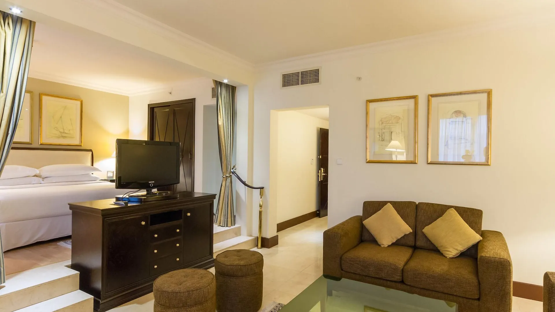Grand Excelsior Hotel Deira Dubái